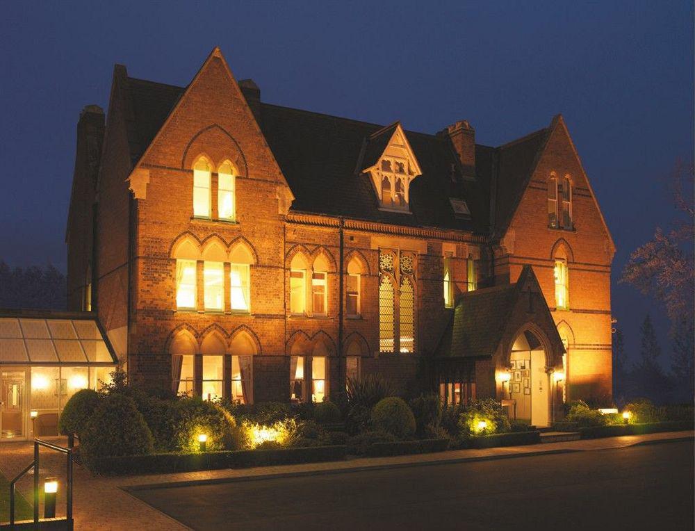 Hotel Ettington Chase Extérieur photo